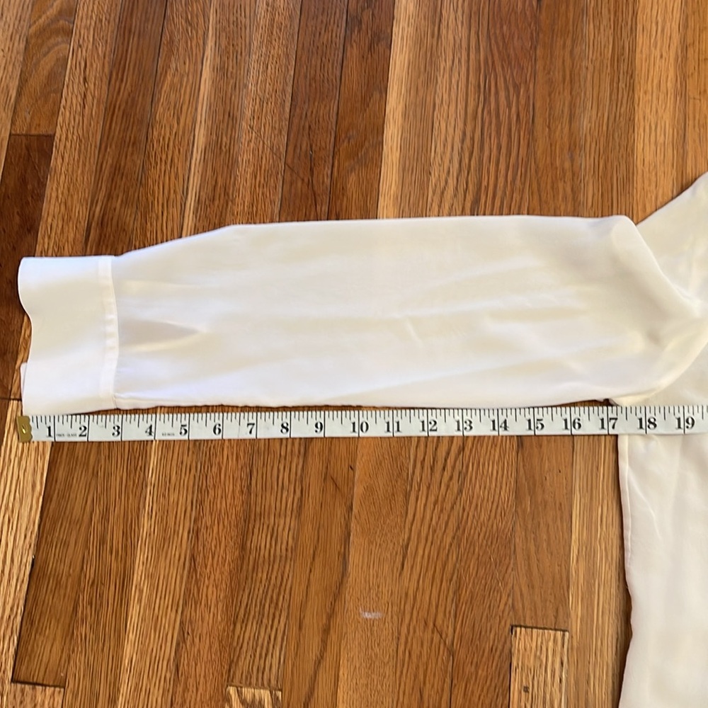 Paris Atelier Cream Colored Silk Button Up Blouse Sz 2 - Picture 10 of 10